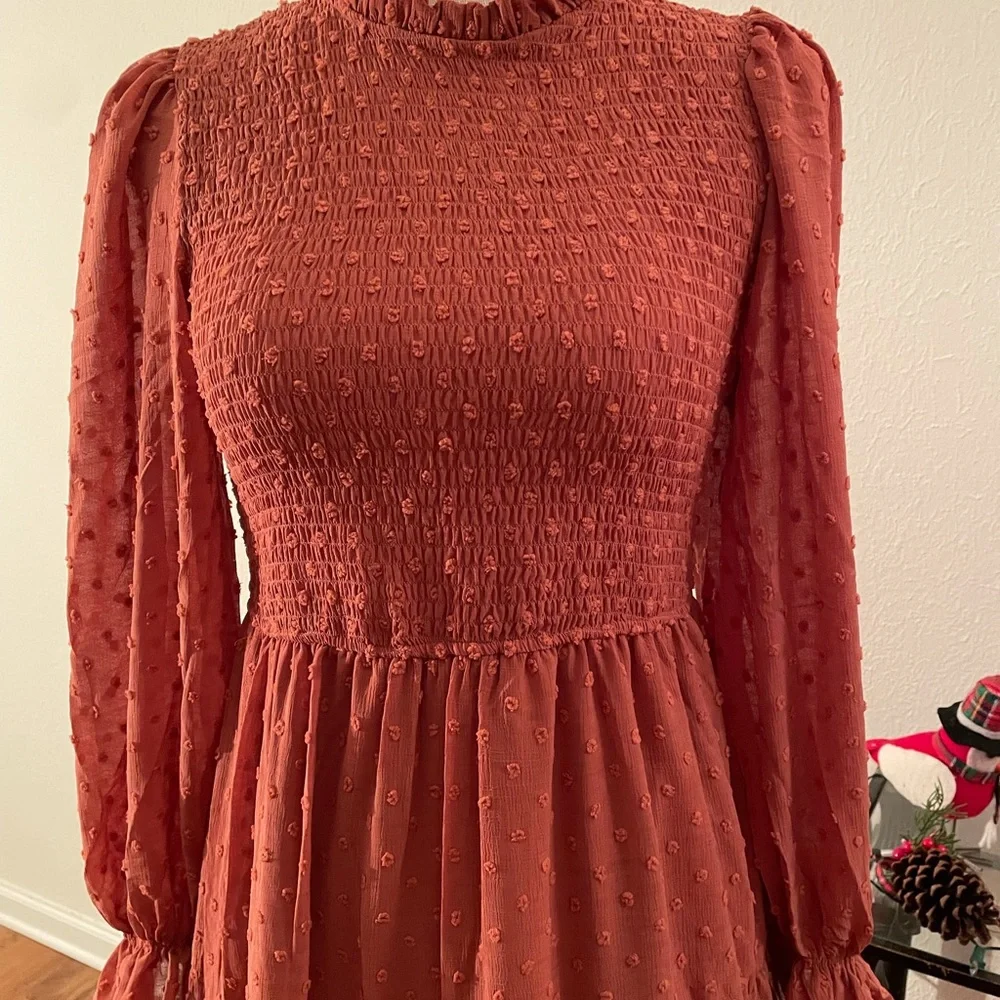 New boutique dress - Picture 2 of 4